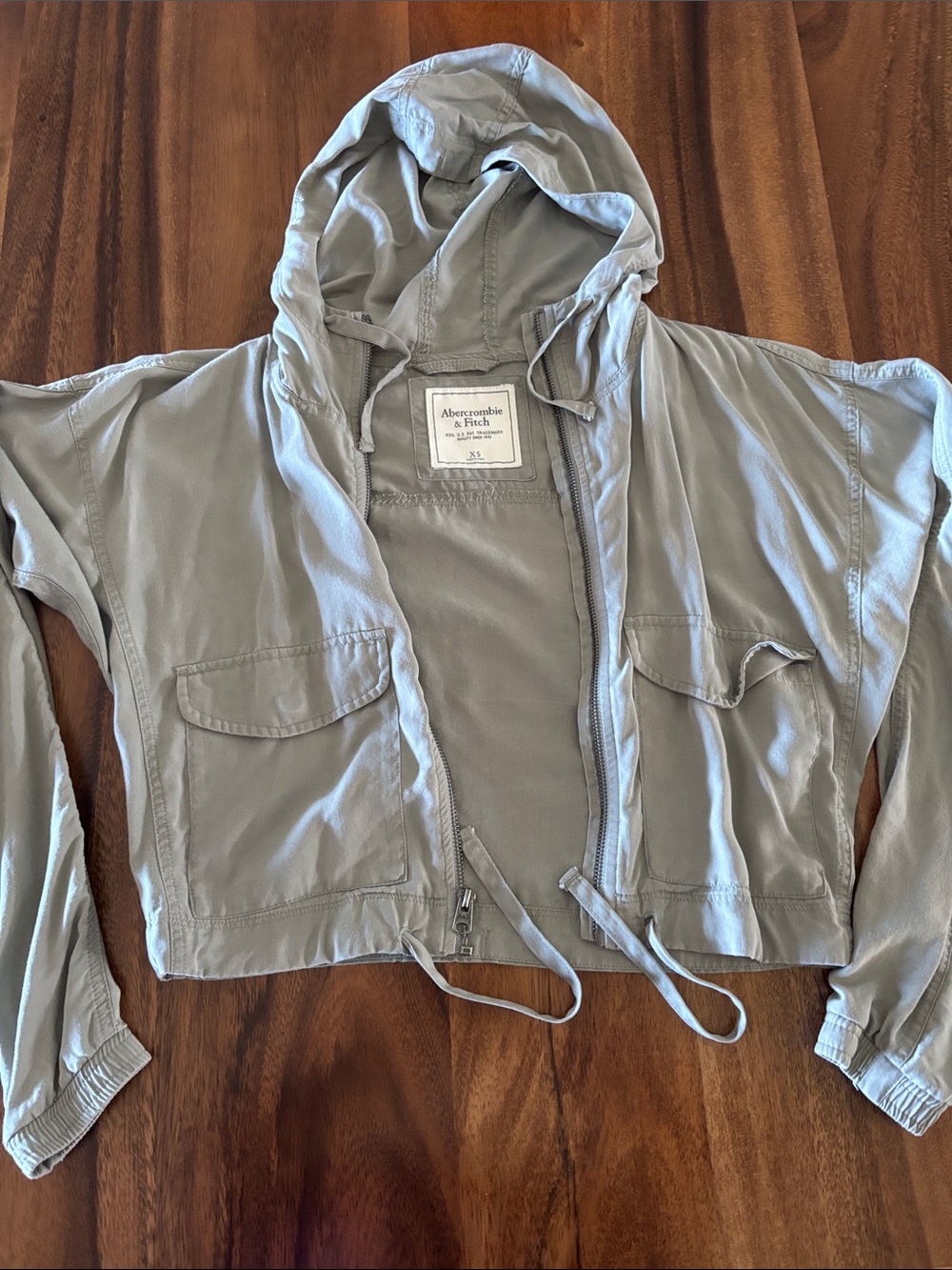 Abercrombie & Fitch Light Gray Cropped Hooded Jacket